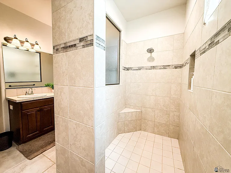 3362 W 39th St — Photo 29