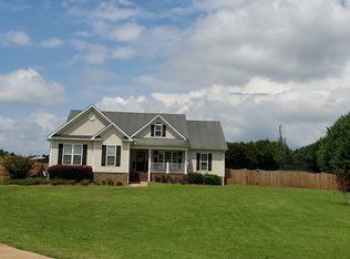 113 Stonefield Dr, Forsyth, GA 31029