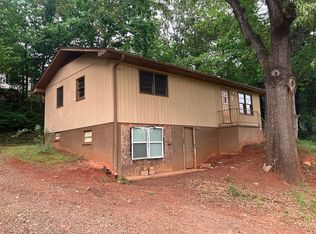 127 E Martha Ln, Franklin, NC 28734