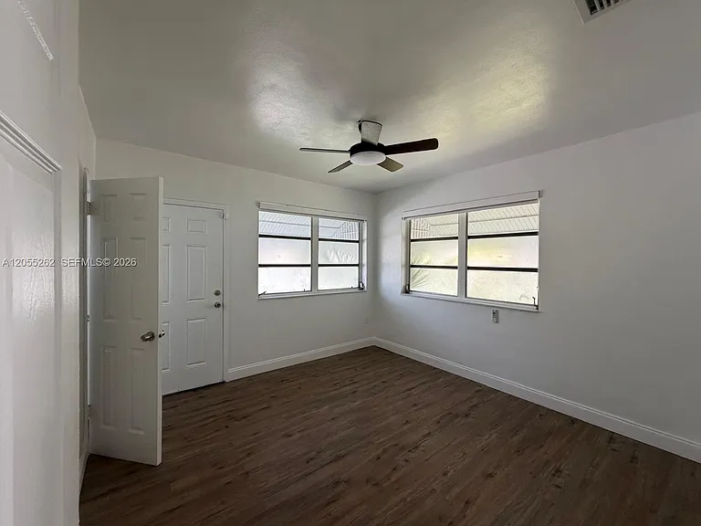 890 NW 55th St #1 — Photo 34