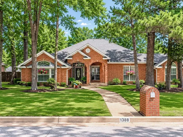 1388 Santa Fe Trl, Tyler, TX 75703
