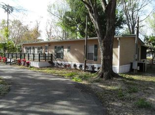 56325 Elm Rd, Astor, FL 32102