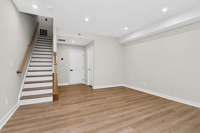2 bed, 2.5 bath, 1614 sqft, $2,195 — Photo 4