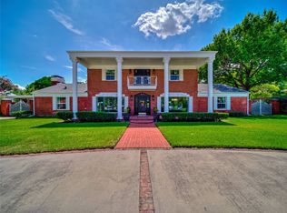 210 E Northgate Dr, Irving, TX 75062