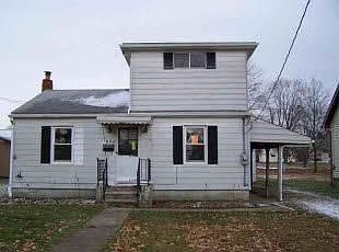 1st image of 636 N Water St