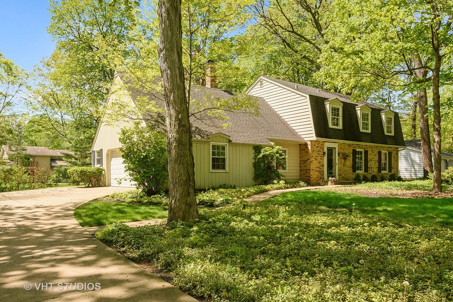 227 E Tall Trees Ln photo 1