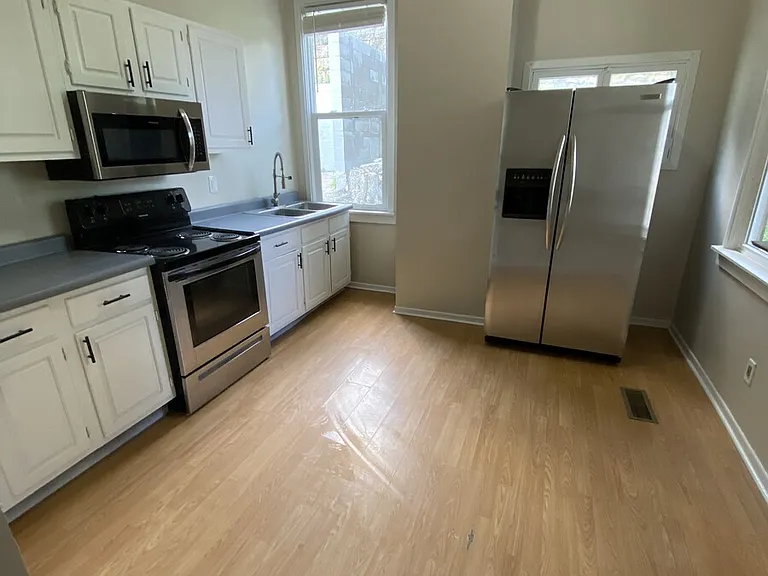 437 Loras Blvd #1 — Photo 2