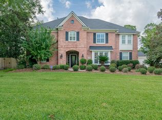 415 Scenic Vw, Friendswood, TX 77546