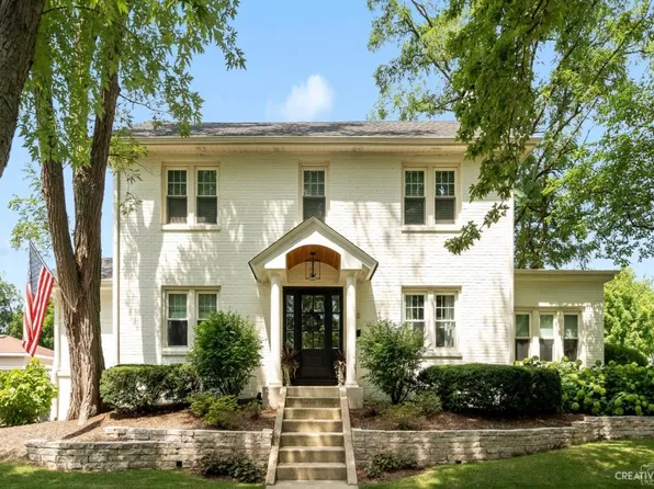 510 Linden St, Glen Ellyn, IL 60137