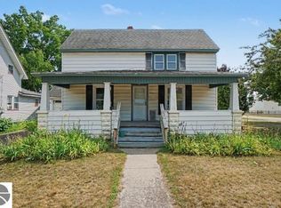 221 W Center St, Alma, MI 48801