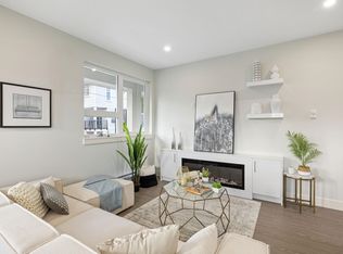 14391 61a Ave #16, Surrey, BC V3X2E2