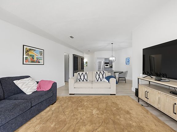 3rd image of 823 S Water St APT 3F
