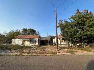 1912 Garza St, Laredo, TX 78040