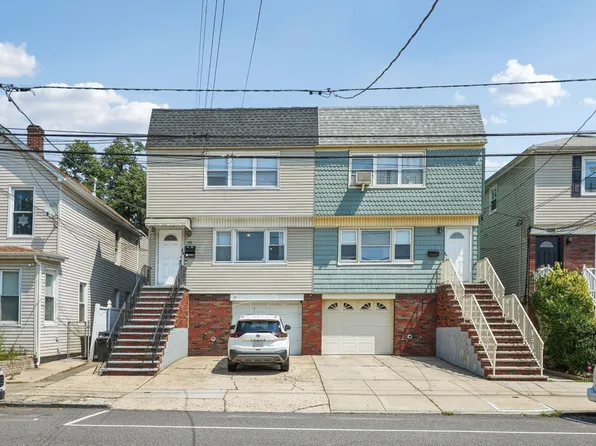 105 Evergreen St, Bayonne, NJ 07002