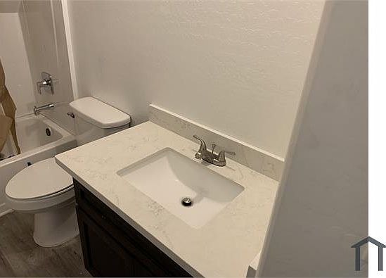 4th image of 2928 E Roeser Rd APT 1