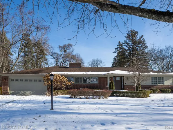 565 Westbourne Dr, Bloomfield Hills, MI 48301