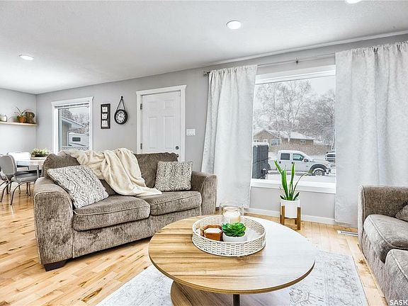 3rd image of 1340 Goshen Pl