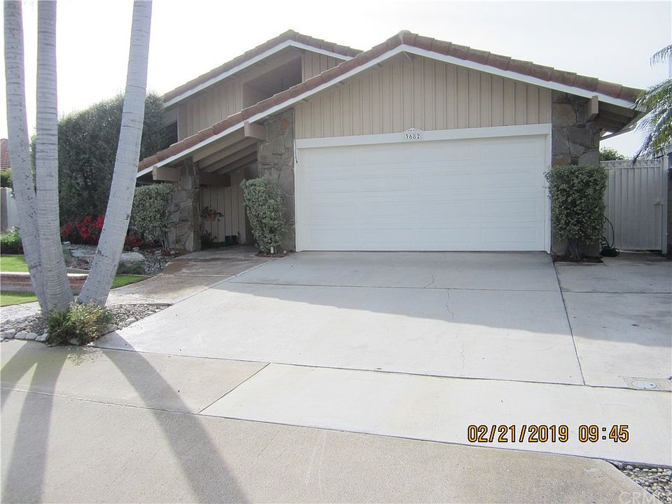 2nd image of 3682 Fenley Dr