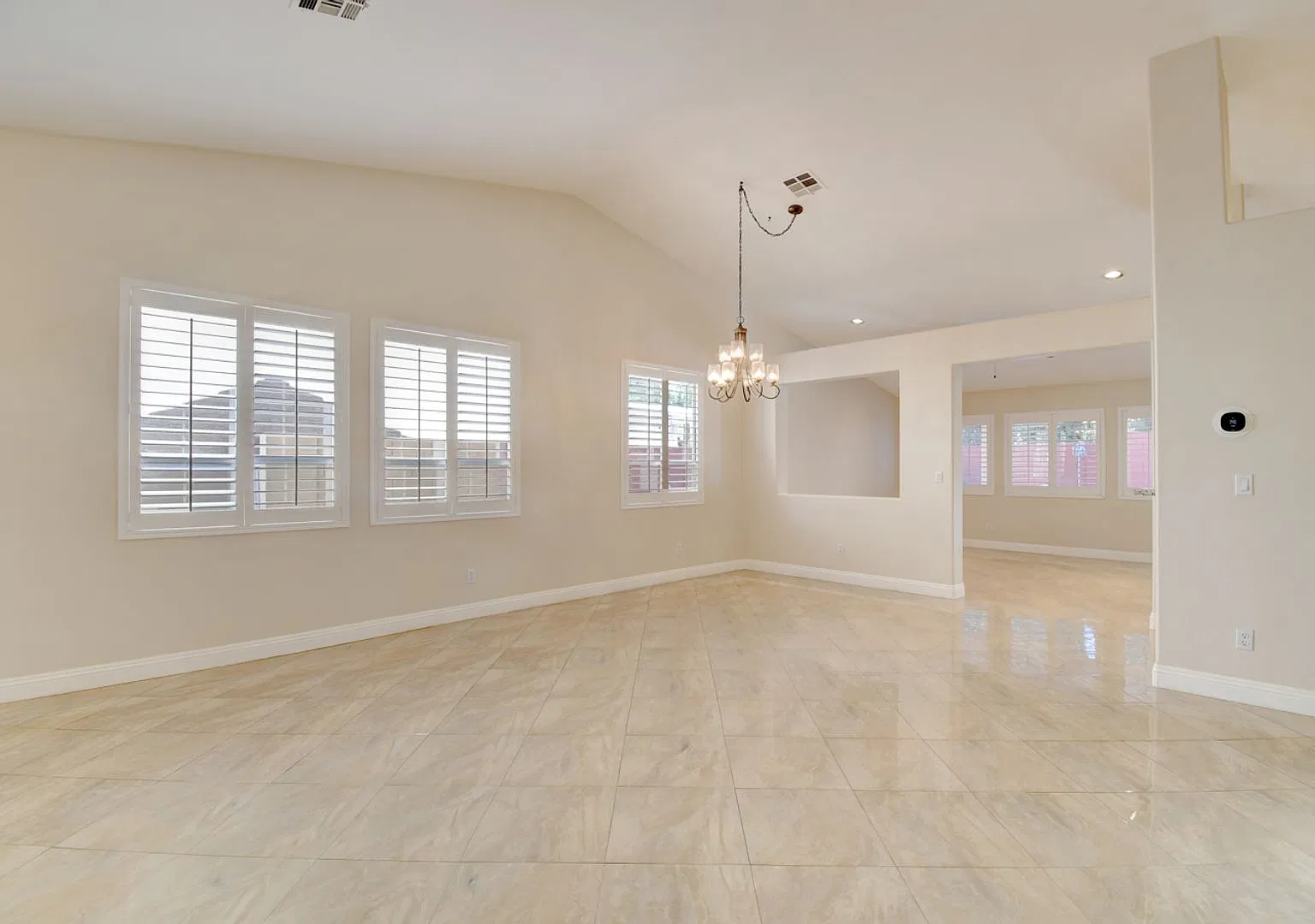 Must See 3-bedroom home! — Photo 2