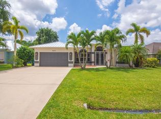 5664 NW Whitecap Rd, Port Saint Lucie, FL 34986