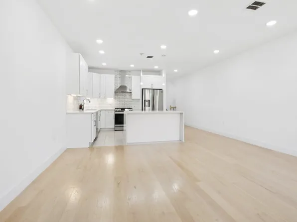 131 Zabriskie Street image 7 of 44