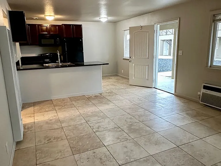 337 N. Merrill Ave — Photo 20