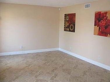 5th image of 4 Laredo Pl #5-10