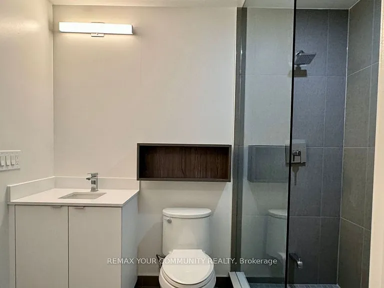 60 Princess St #102 — Photo 12