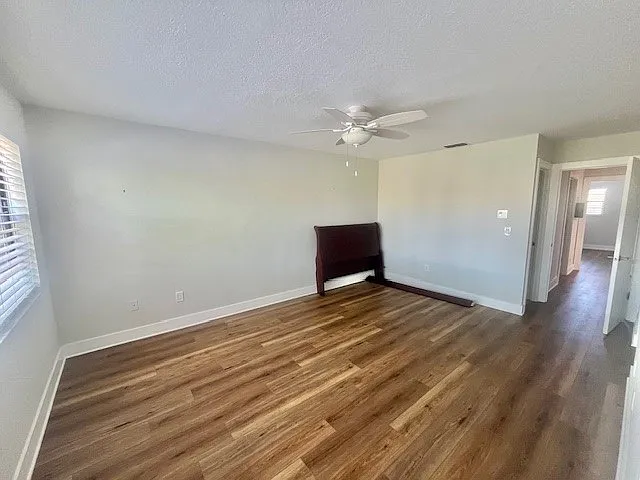 6080 80th St N #310 — Photo 12