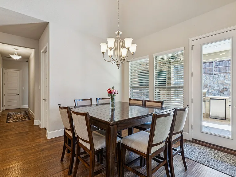 701 Cherrywood Dr — Photo 17