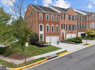 8431 Kirby Lionsdale Dr, Lorton, VA 22079