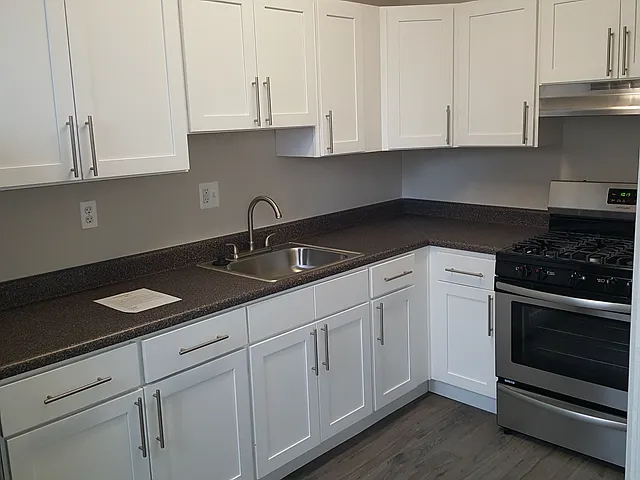 Connecticut Avenue Apartments/Dore/The Abby — Photo 31