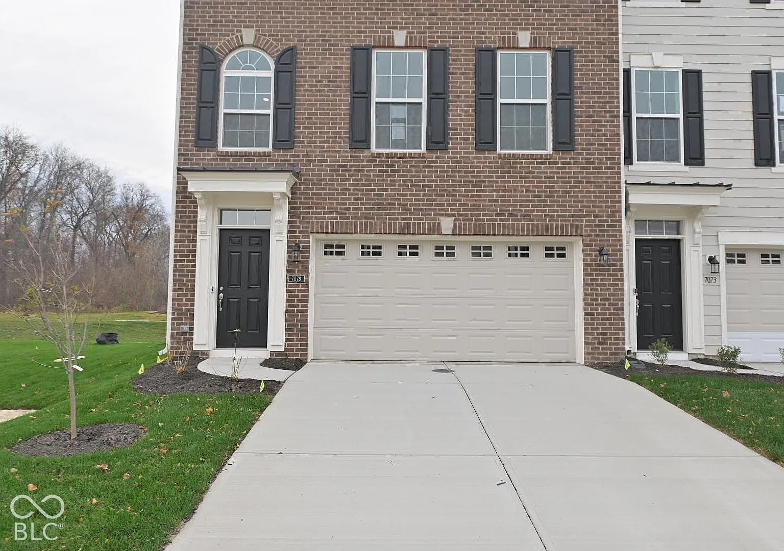 3 bed, 3.5 bath, 1945 sqft, $2,645 — Photo 1
