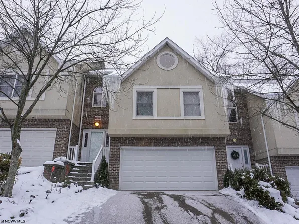 202 Newberry Ln, Morgantown, WV 26505