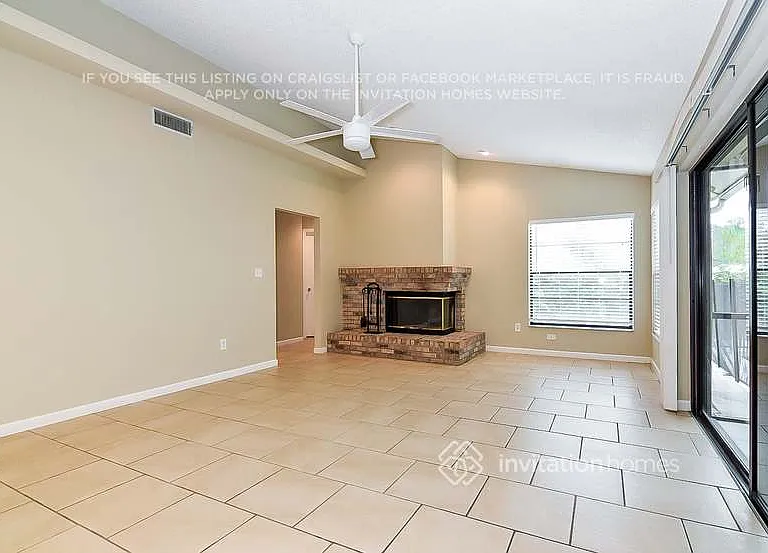 1406 Clarion Dr — Photo 6
