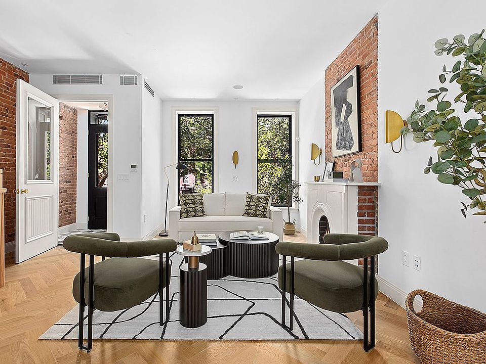 1st image of 748 Hancock St