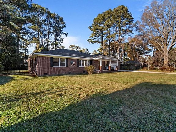 2nd image of 4377 Lynnville Cres