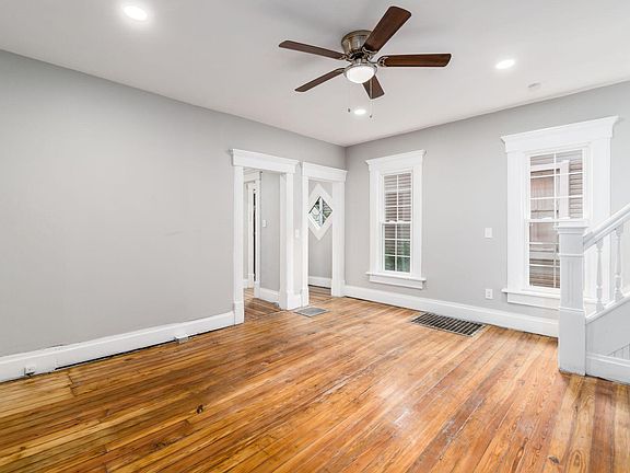 4th image of 1613 Harvard Ave