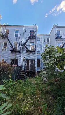 Sold by Kirrane William | media 9