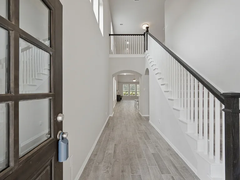 10602 Wagner St — Photo 3
