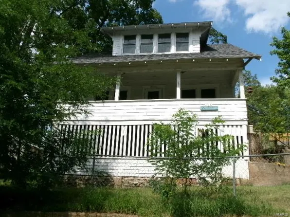 130 W Osage St, Warsaw, MO 65355