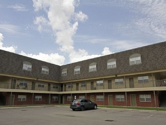 5th image of 411 Dulles Dr #7104