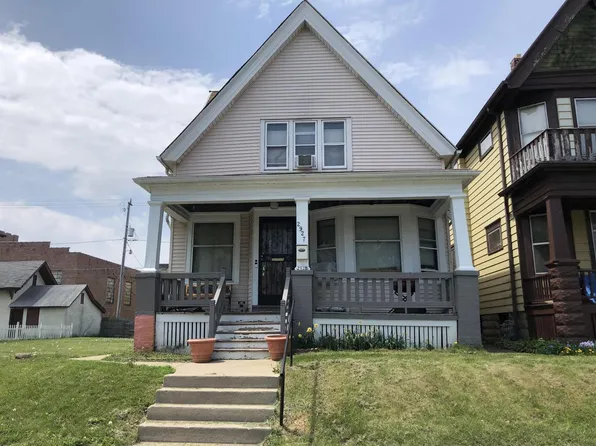 2927 North 17th STREET, Milwaukee, WI 53206