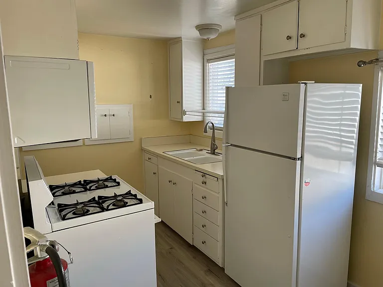 4020 Miller Way — Photo 9