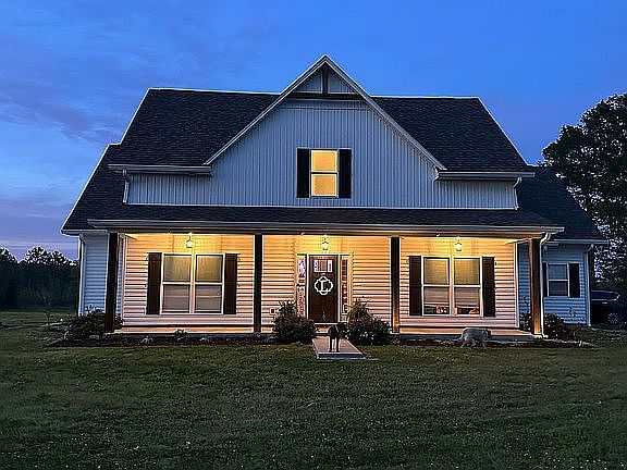 1st image of 2900 Arthur Dr NW