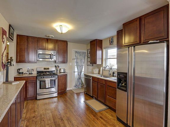 2nd image of 3301 Kearney St