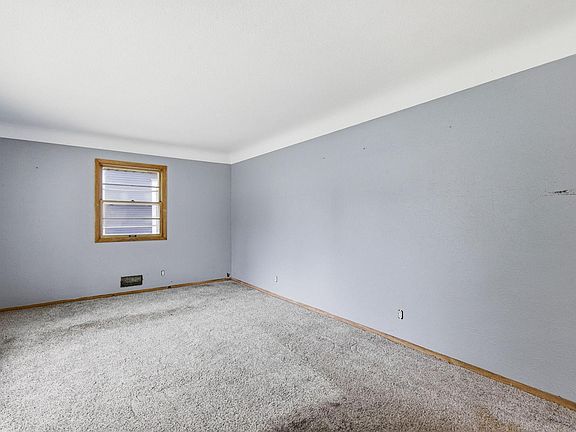 5th image of 1259 Laurel Ave