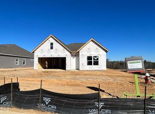 4920 Pioneer Dr, Sanford, NC 27330