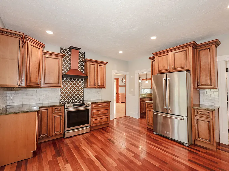 65 Hubbard St #2 — Photo 21