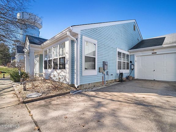 4th image of 1241 Thornbury Lane #A